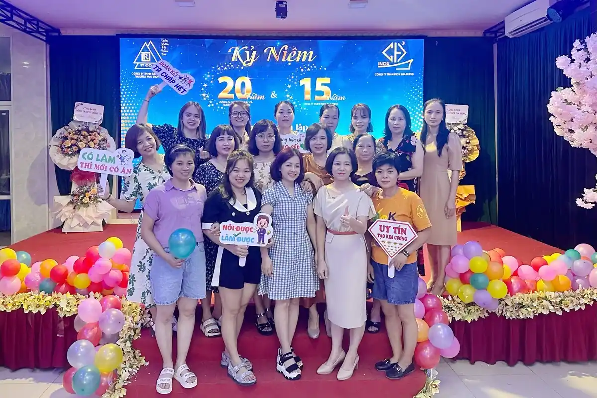 kỷ niệm thành lập công ty Inox Gia Hưng