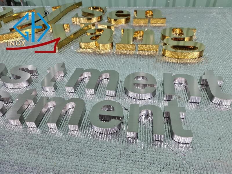 chữ inox vàng gương