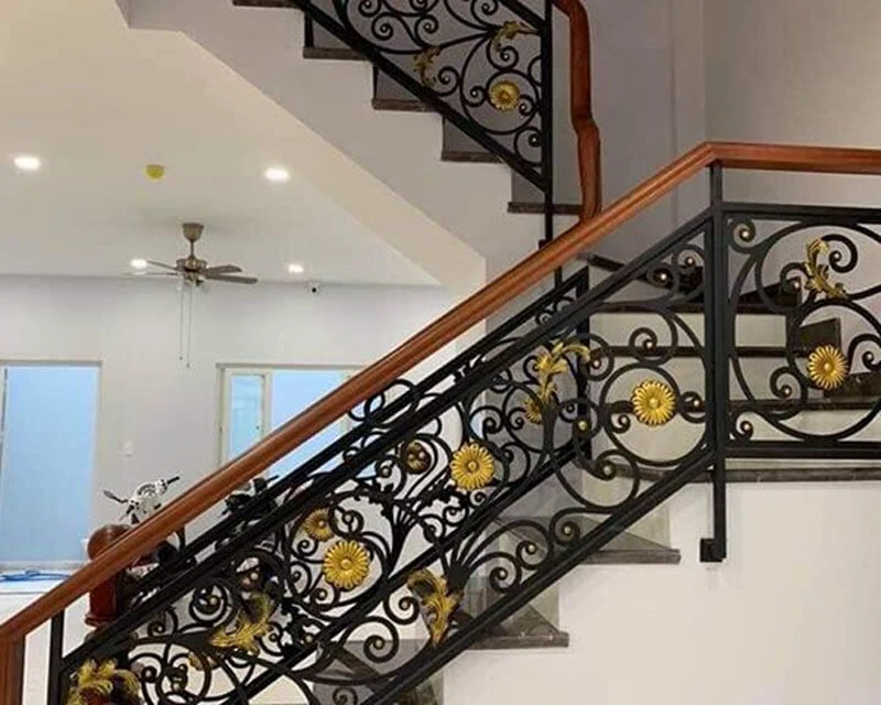 ứng dụng phụ kiện hoa văn inox