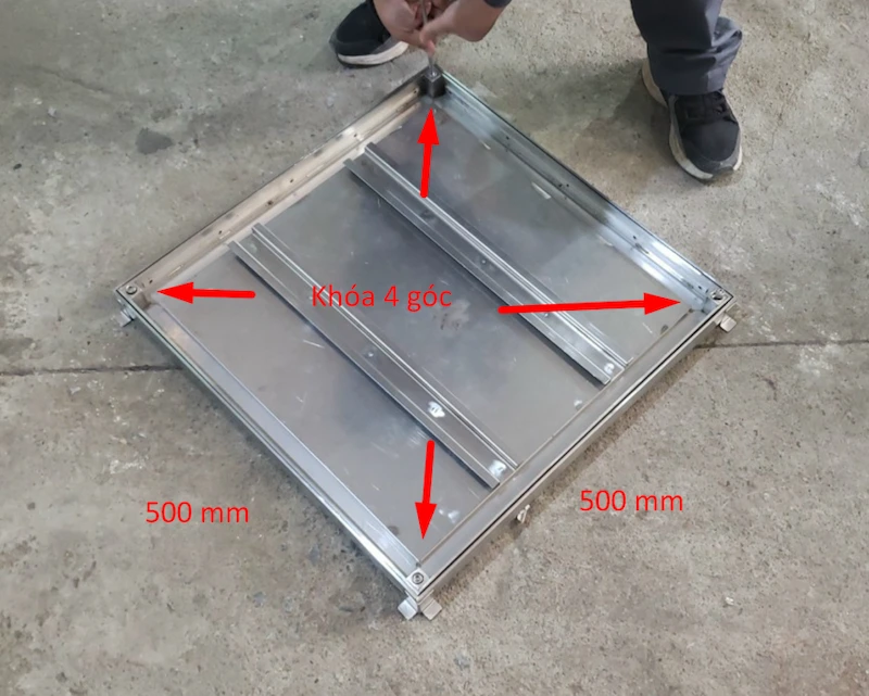 So Sánh Nắp Bể Ngầm Inox Và Gang Đúc | Nên Mua Loại Nào?