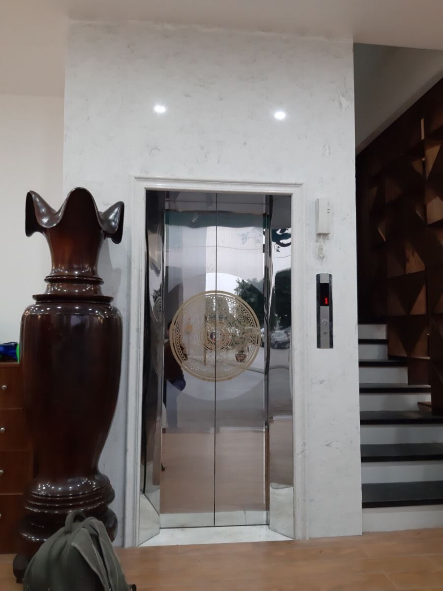 Hoa văn cửa Hai Màu